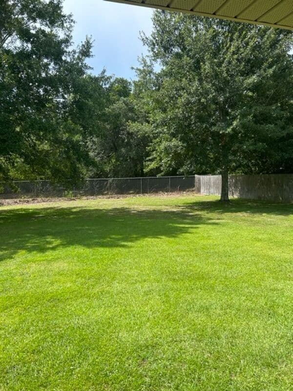 Building Photo - 3624 Laurel Lee Blvd