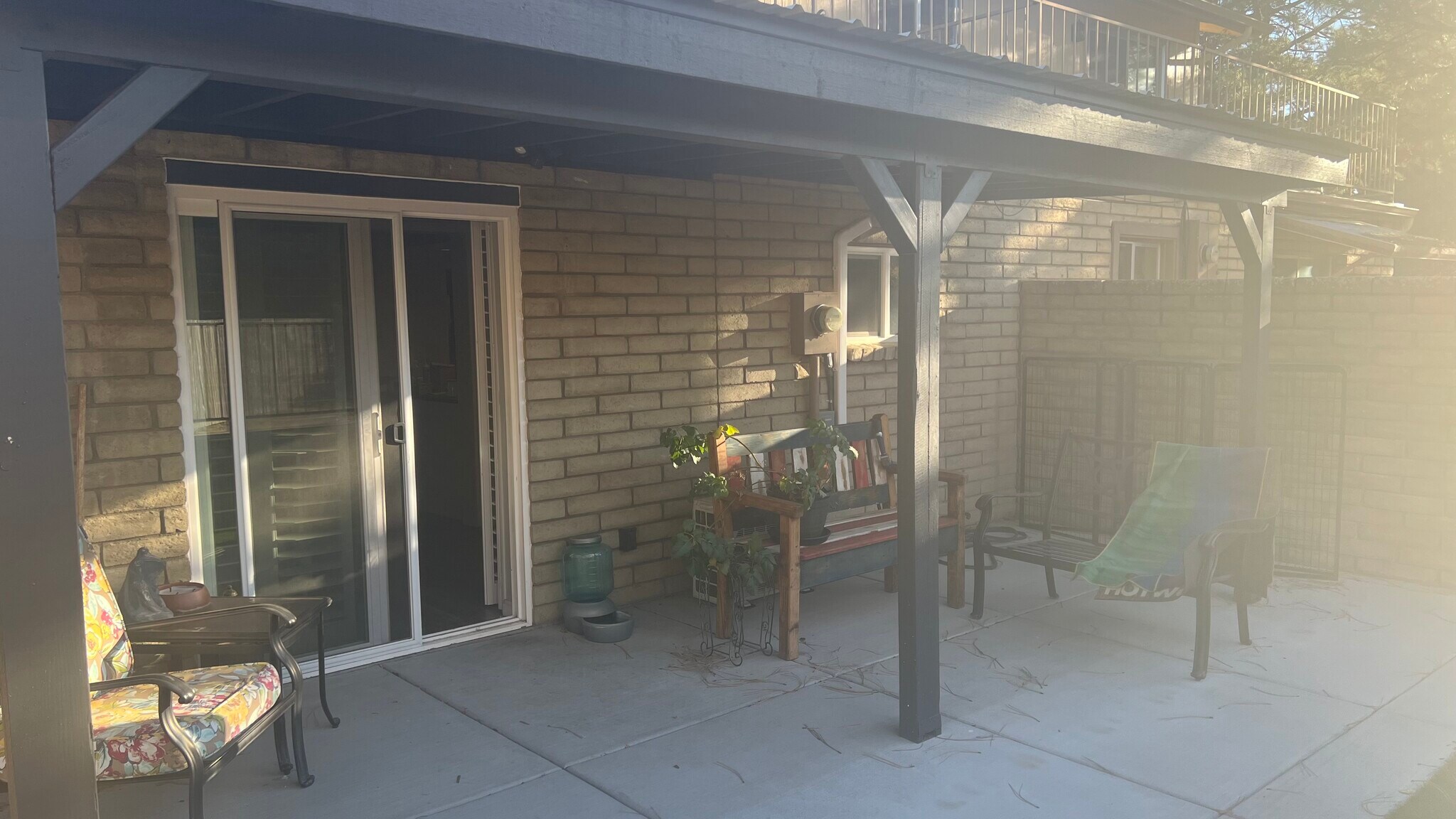 Building Photo - 1628 Lindley Dr