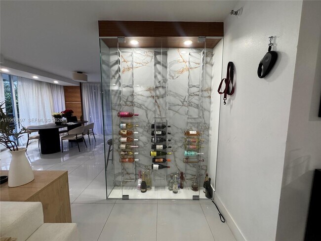 Building Photo - 19195 Mystic Pointe Dr