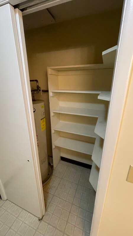 Building Photo - 1610 6th Ave