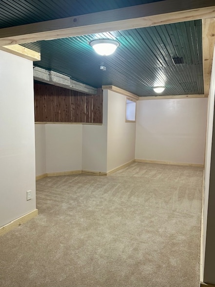 Building Photo - 1319 13th Ave