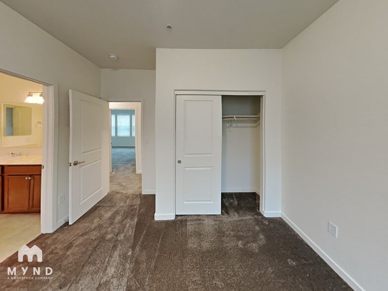 Building Photo - 4904 Black Falcon Way