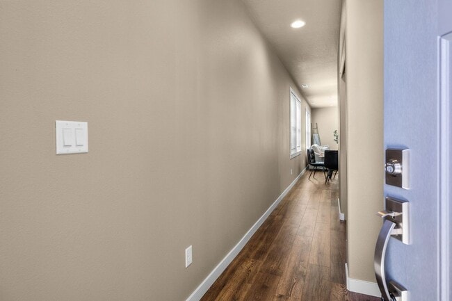 Building Photo - Brand New Stunning 3 Bed/2.5 Bath Townhouse-Old Farm District