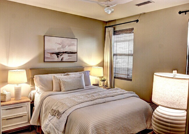 Building Photo - 51234 Longmeadow St