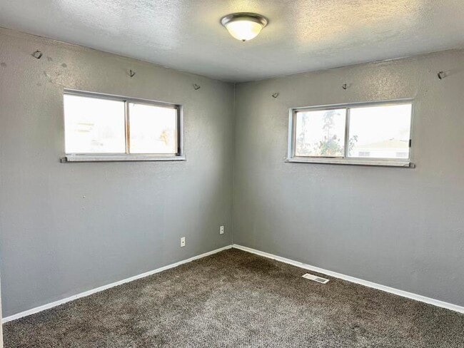 Building Photo - 4728 S 4180 W