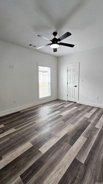 Building Photo - 4009 Stoke Dr