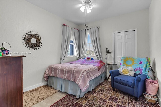 Building Photo - 16605 SW 55th Terrace