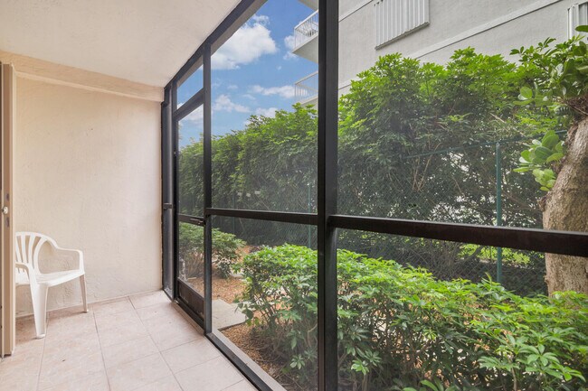Building Photo - 3525 S Ocean Blvd