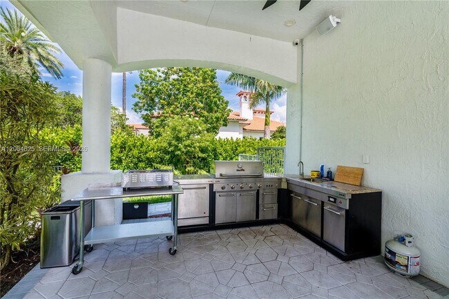 Building Photo - 11302 NW 9th St