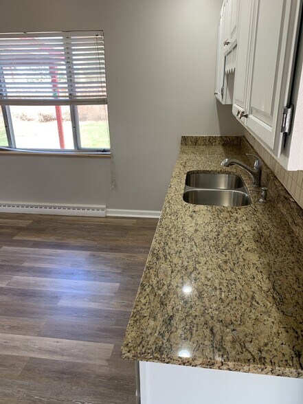 Building Photo - 7991 E Hampden Cir