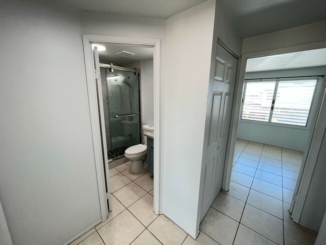 Building Photo - SECTION 8 OK! 2 level townhouse 3 Bedroom, 1 Bathroom Unit With 1 Parking Stall Available Now!