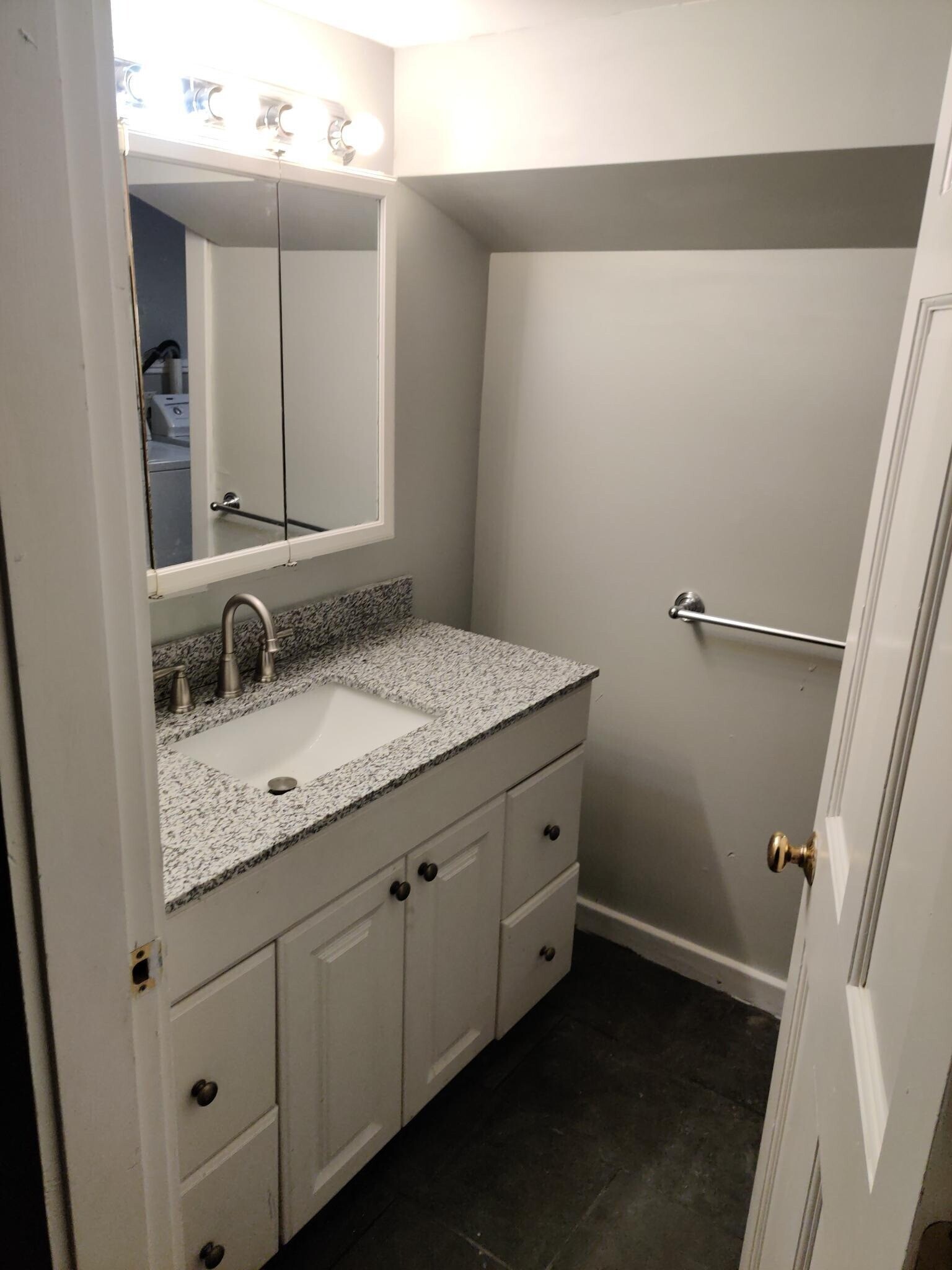 Building Photo - 37 Whitehall Rd