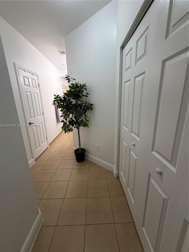 Building Photo - 977 SW 147th Ave