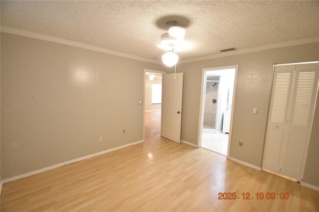 Building Photo - 5824 Grey St