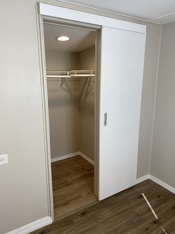 Building Photo - 33480 Beverly Dr