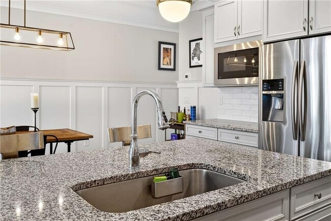 Building Photo - 166 Bellehaven Dr