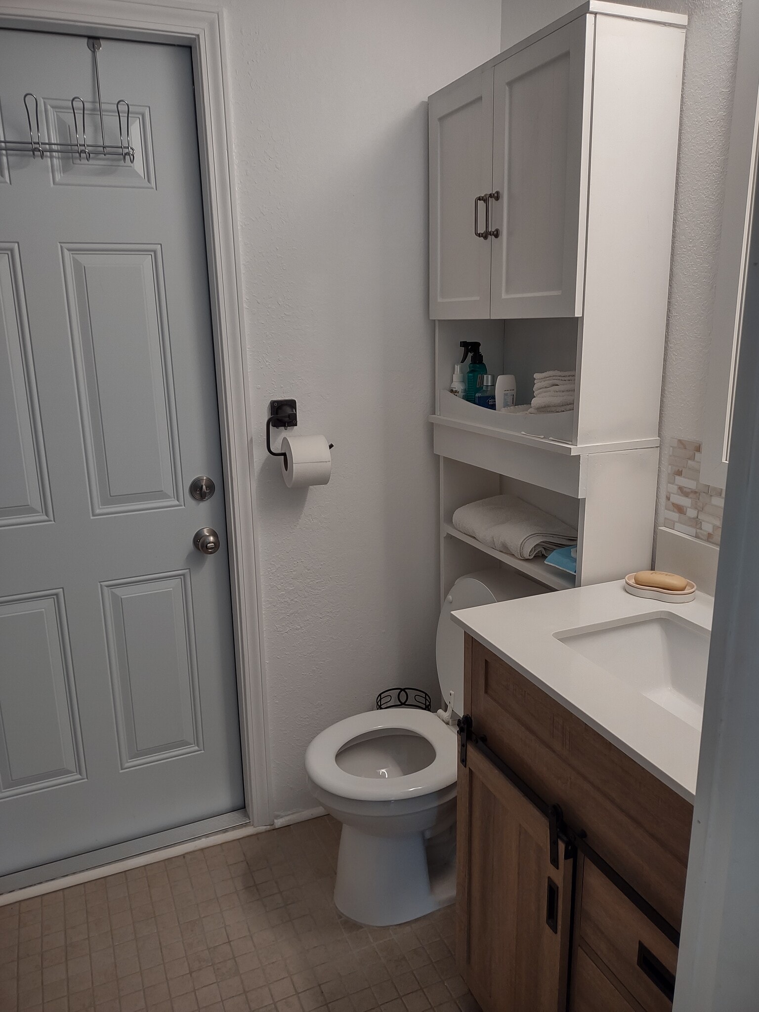Building Photo - 3320 Gardenia Dr
