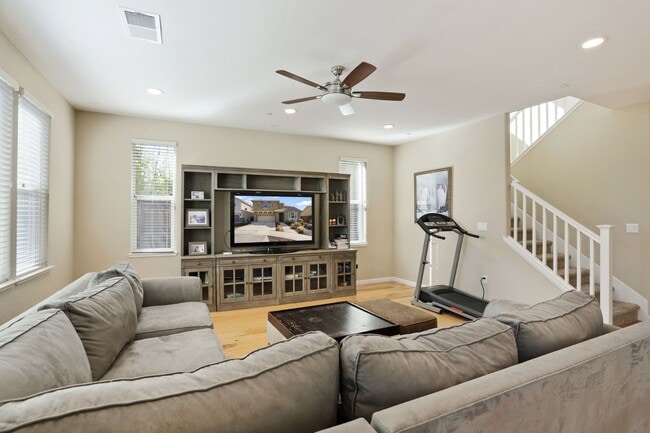 Building Photo - **Rent Reduction** Beautiful home in desirable Spring Lake community Woodland