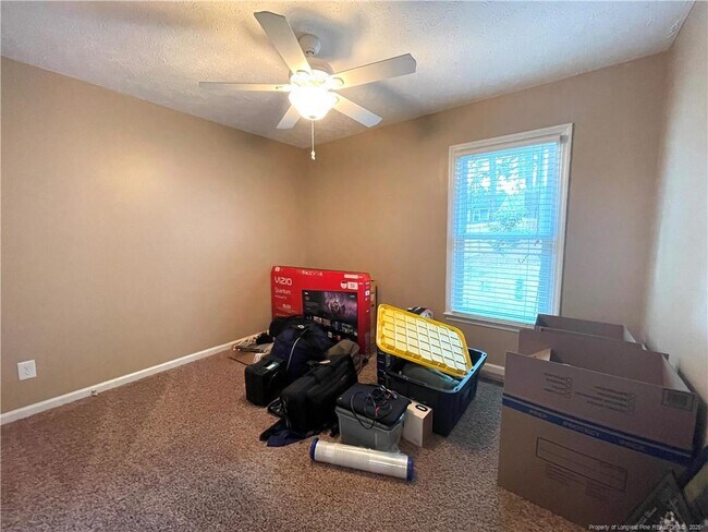 Building Photo - 14 Weymouth Cir