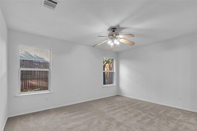 Building Photo - 1012 Traci Michelle Dr