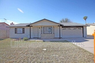 Building Photo - 6207 W Marconi Ave