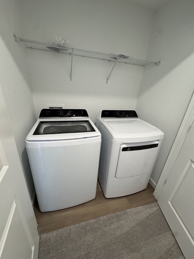 Building Photo - Brand New 3 Bed | 2.5 Bath Townhome – Mode...