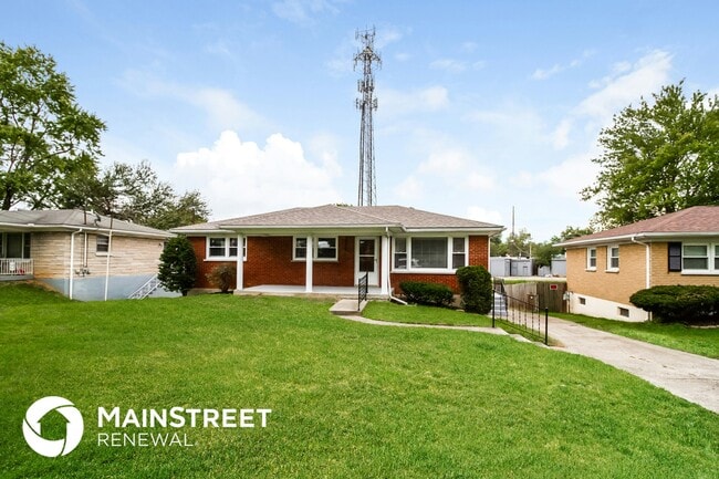 Building Photo - 2320 Embassy Ln