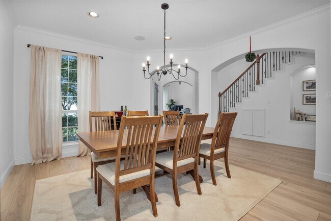 Building Photo - 3006 E Lake Falls Cir