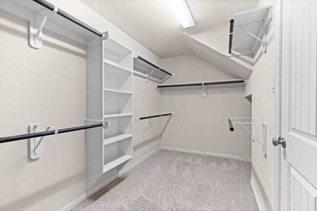 Building Photo - 15619 Windsor Bluff Dr