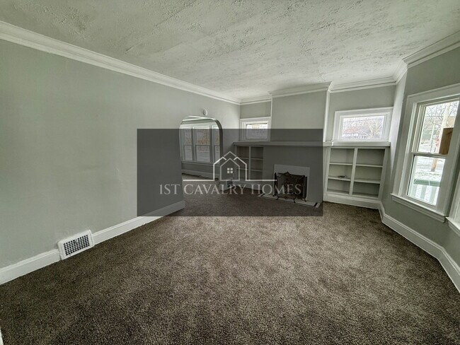 Building Photo - 9215 Yale Ave