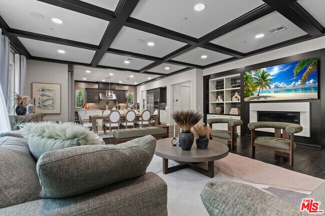 Building Photo - 55 suede