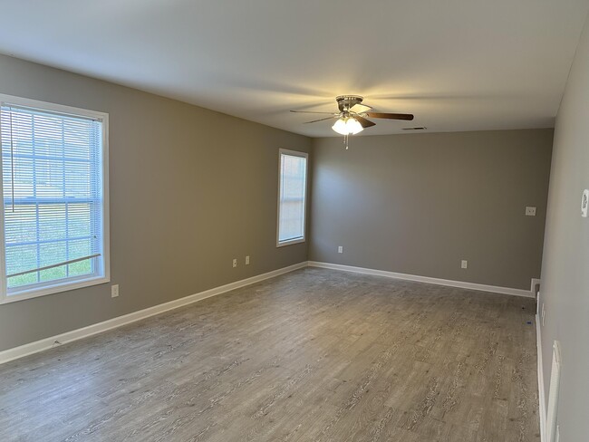 Building Photo - 2353 Walcot Way