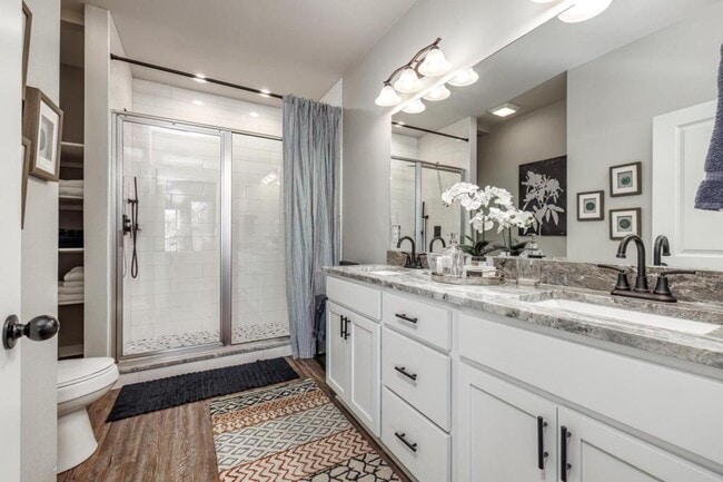 Building Photo - 117 Lookout Point