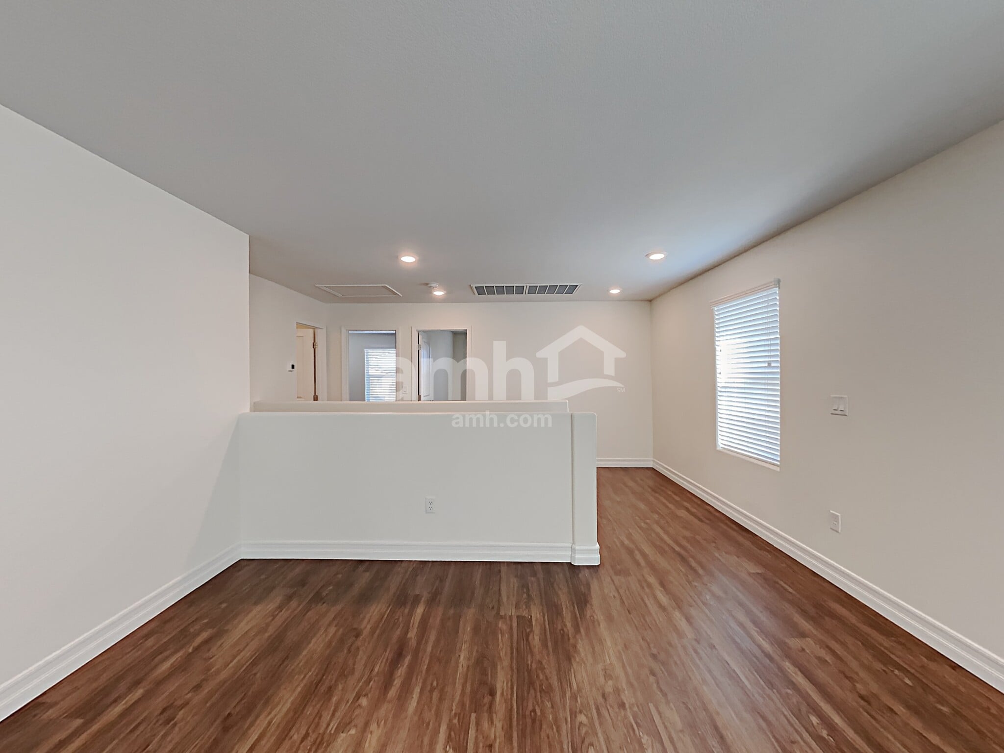 Building Photo - 5884 Petronius St