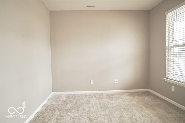 Building Photo - 8709 Rowling Way