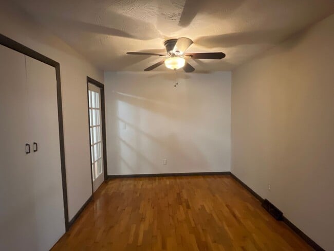 Building Photo - What a stunner, step into your new home
