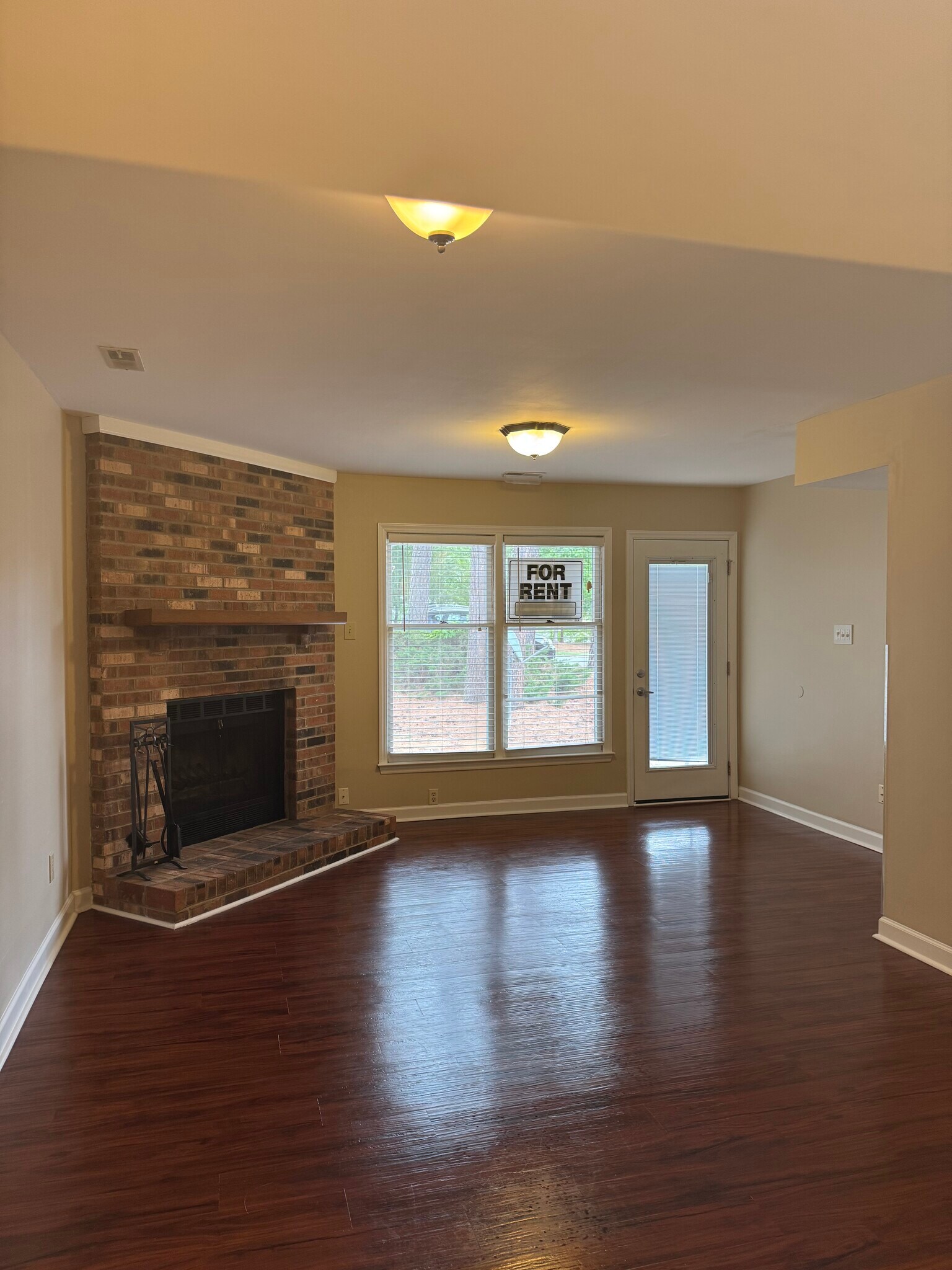 Main Downstairs Living Area - 12 Durbin Pl