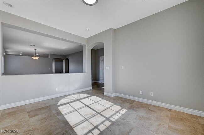 Building Photo - 10518 Santerno St