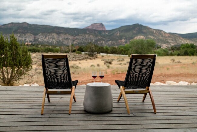 Building Photo - 2387 2500 E