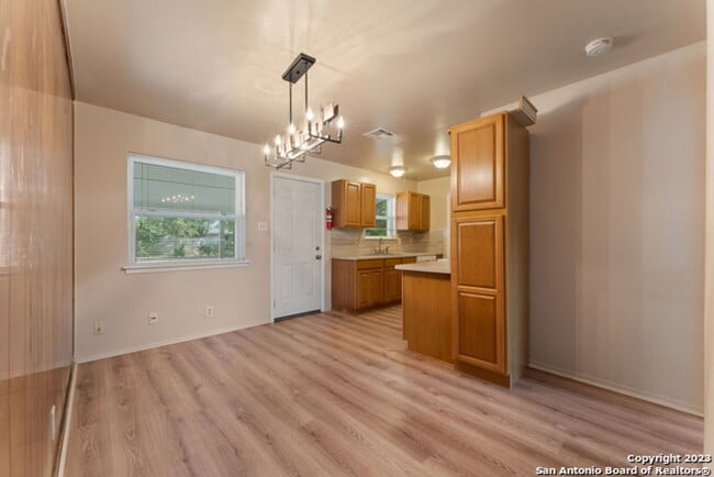 Building Photo - 626 Aviation Ave