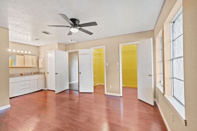 Building Photo - 16719 Sky Blue Ln