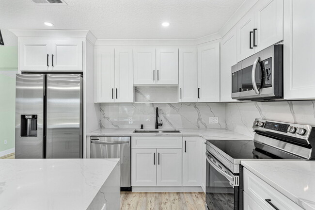 Building Photo - 406 Laurel St