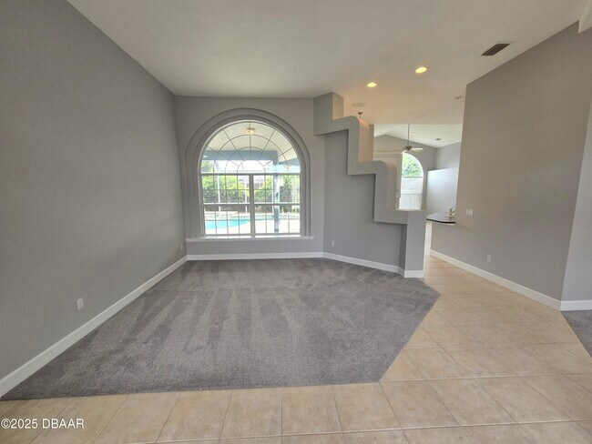 Building Photo - 1201 Hampstead Ln