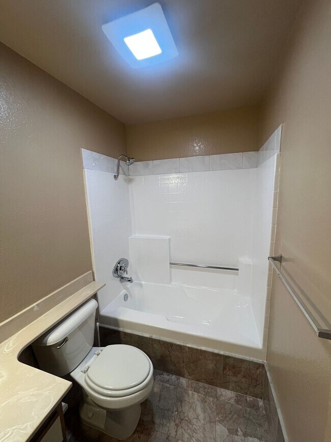 Building Photo - 11235 Avenida De Los Lobos