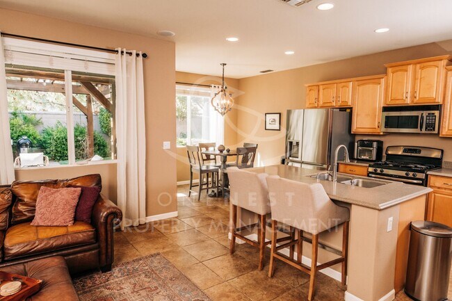 Building Photo - Spacious Home in the Lincoln Crossing Community, walking distance to Lincoln Crossing Elementary