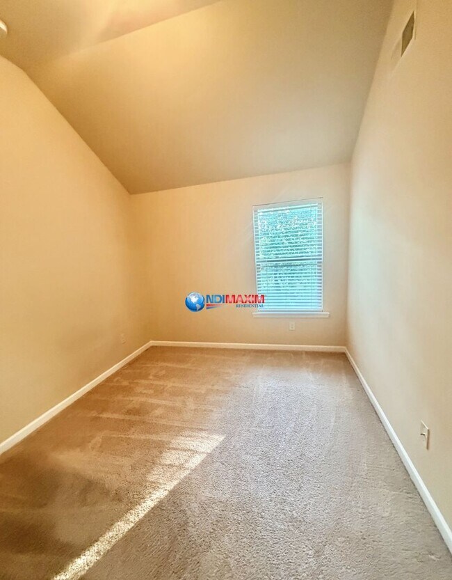 Building Photo - Brick front 4-bedroom house in Lawrenceville