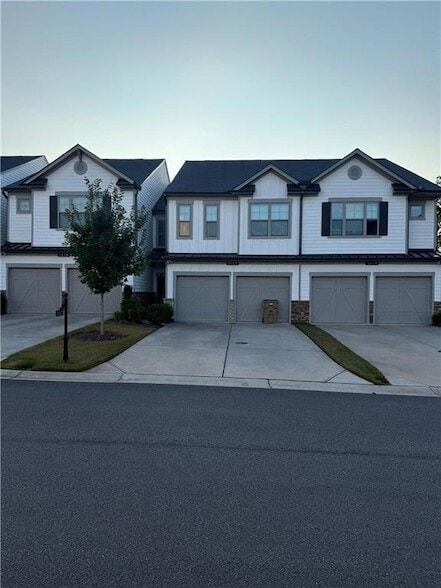 Primary Photo - 5620 Flint Ln