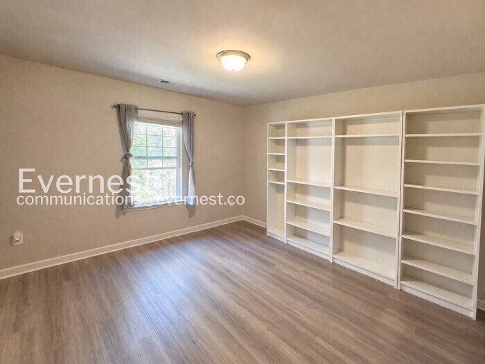 Building Photo - 1538 Persimmon Trce