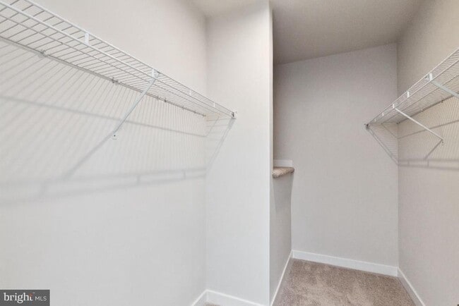 Building Photo - 10700 Presidential Pkwy