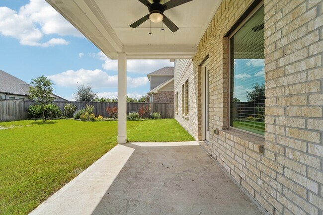 Building Photo - 15011 Red Buckeye Dr